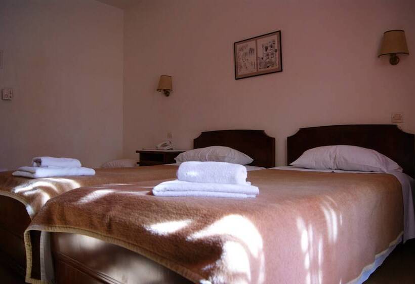 חדר סטנדרט, Pelops