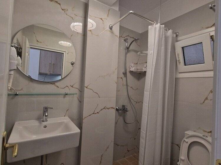 ファミリーステューディオ, Valtos Ionion