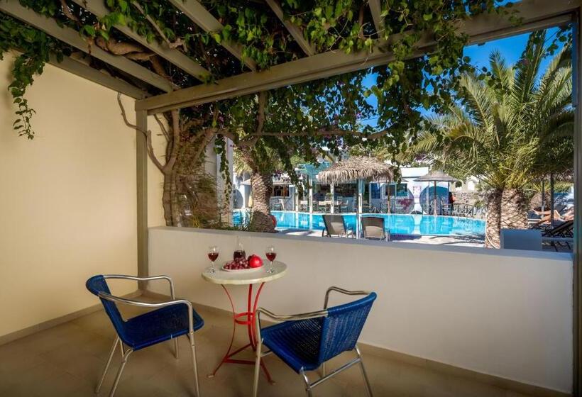 标准间带游泳池, Zephyros