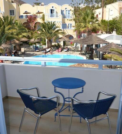 标准间带游泳池, Zephyros