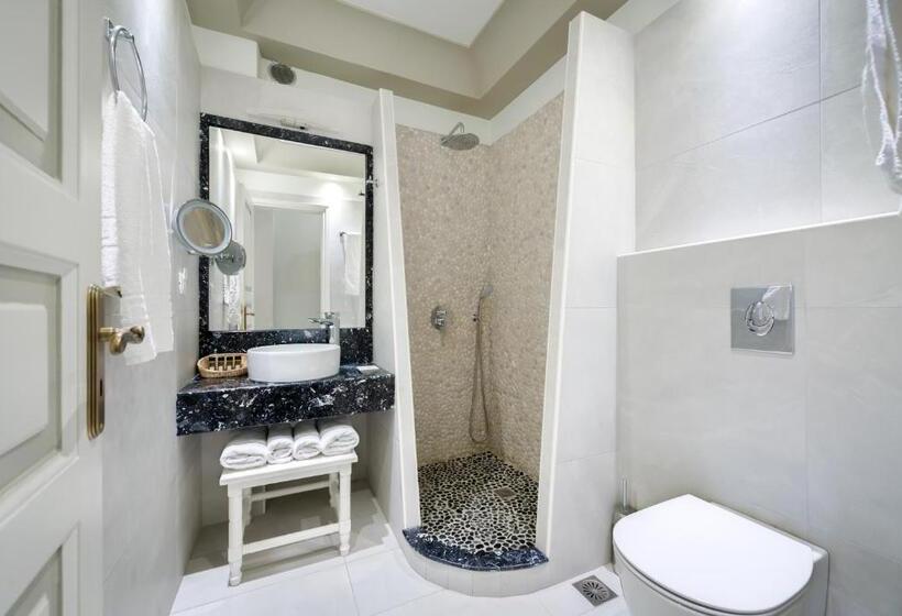 高级海景房, Zephyros