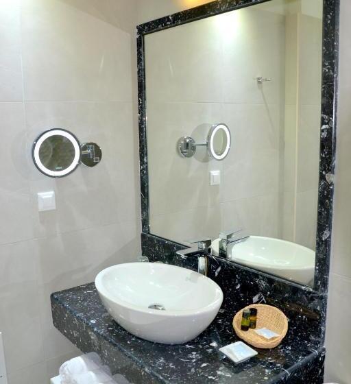 高级大房间, Zephyros