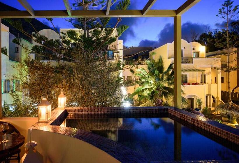 小型套房带泳池景, Zephyros