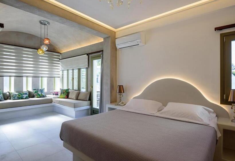 小型套房带泳池景, Zephyros