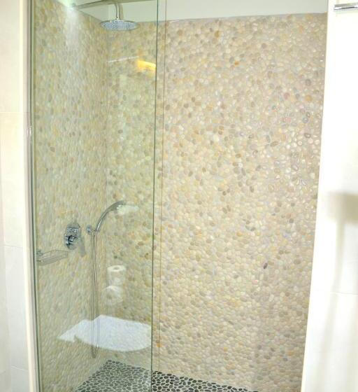 高级海景房, Zephyros