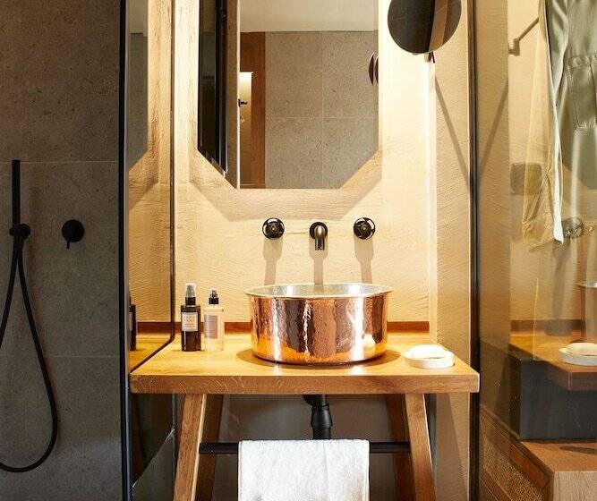 غرفة قياسية مطلّة علي حمام السباحة, The Syntopia Hotel   Adults Only