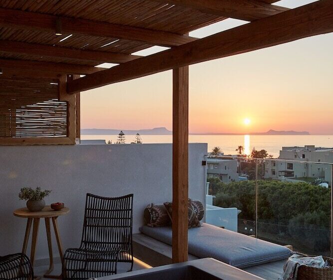 غرفة سوبيريور مطلّة علي البحر, The Syntopia Hotel   Adults Only