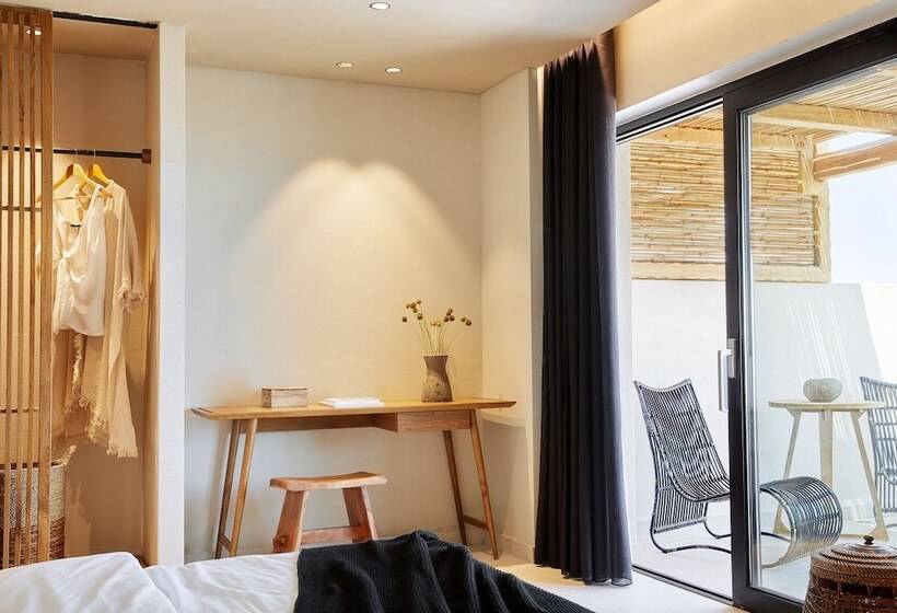 غرفة سوبيريور مطلّة علي البحر, The Syntopia Hotel   Adults Only