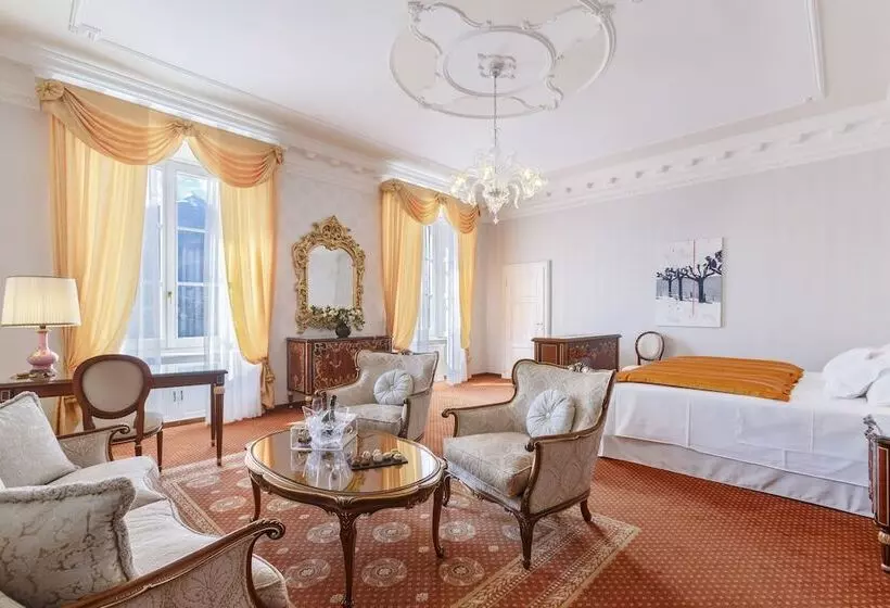 スイート, Grand Hotel Villa Serbelloni   A Legendary