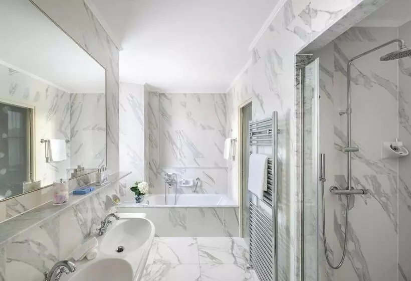 レイクビューデラックスルーム, Grand Hotel Villa Serbelloni   A Legendary