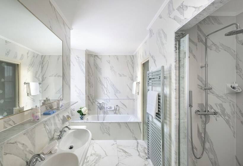 レイクビュークラシックルーム, Grand Hotel Villa Serbelloni   A Legendary