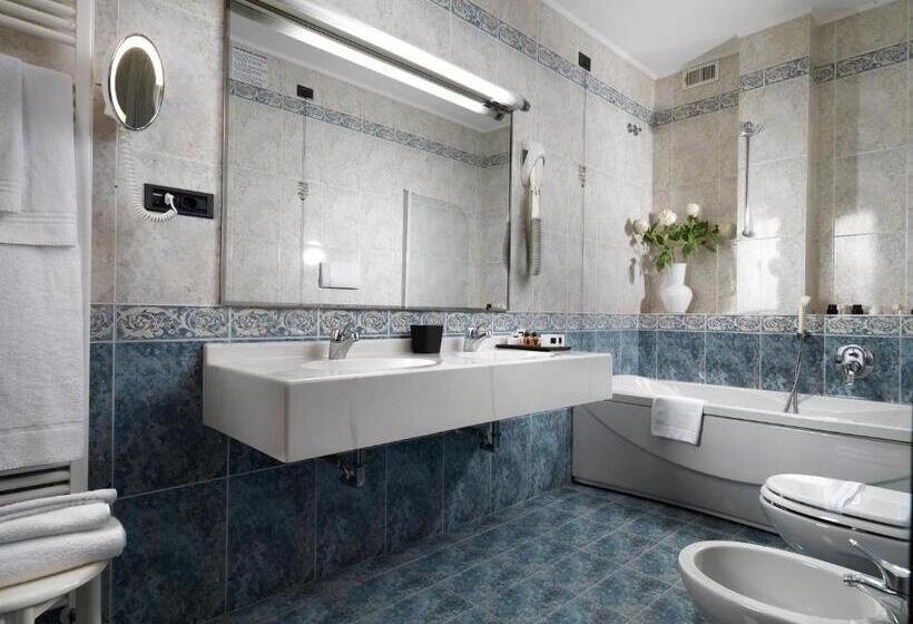 חדר סטנדרט לארבעה, Al Pino Verde