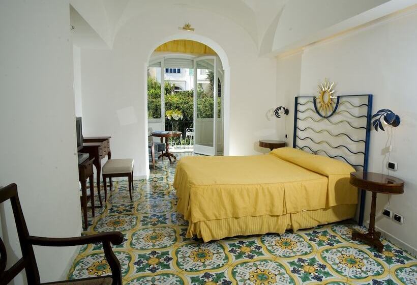 家庭间, Albergo Gatto Bianco