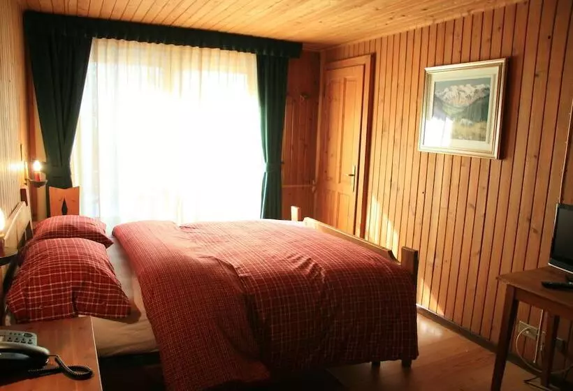 اتاق استاندارد سه نفره, Albergo Villa Anna Maria