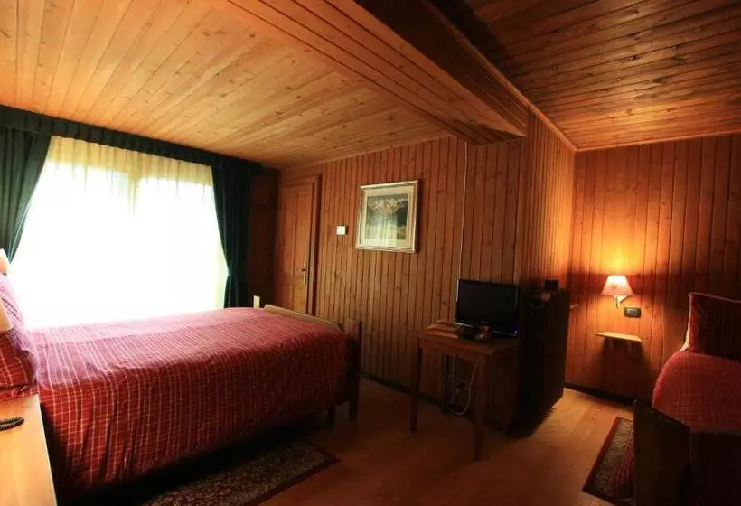 اتاق استاندارد سه نفره, Albergo Villa Anna Maria