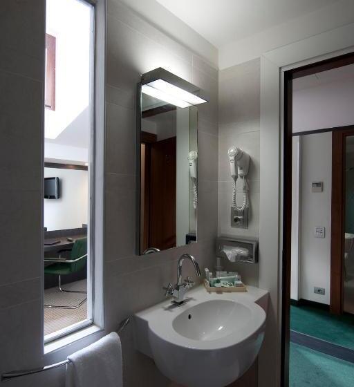 اتاق استاندارد یک نفره, Arli Hotel Business And Wellness