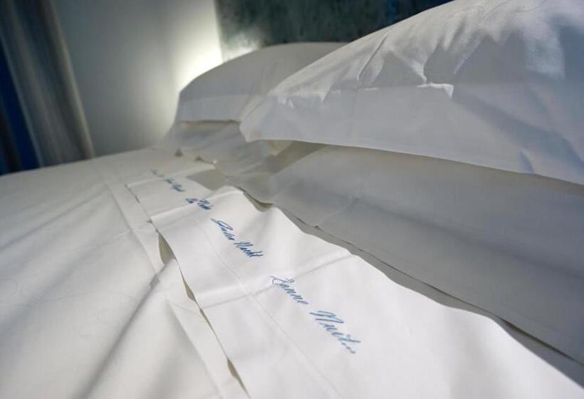 اتاق استاندارد یک نفره, Arli Hotel Business And Wellness