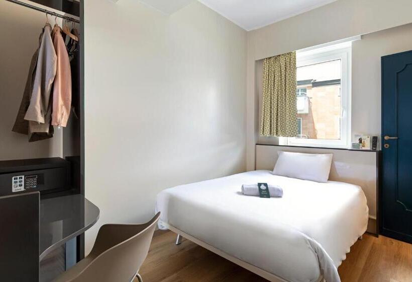 اتاق استاندارد یک نفره, B&b Hotel Como City Center