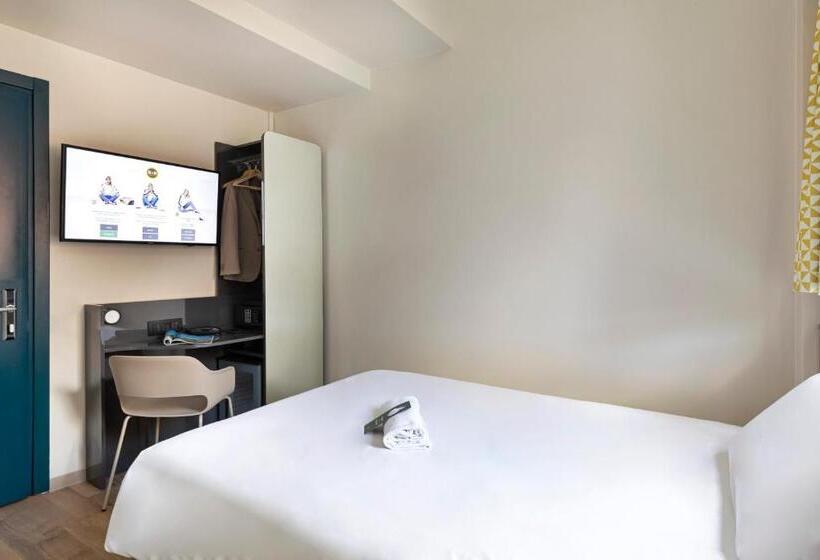 اتاق استاندارد یک نفره, B&b Hotel Como City Center