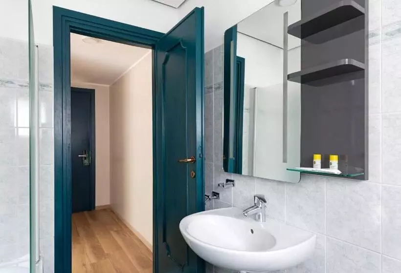 اتاق سوپریور یک تخته, B&b Hotel Como City Center