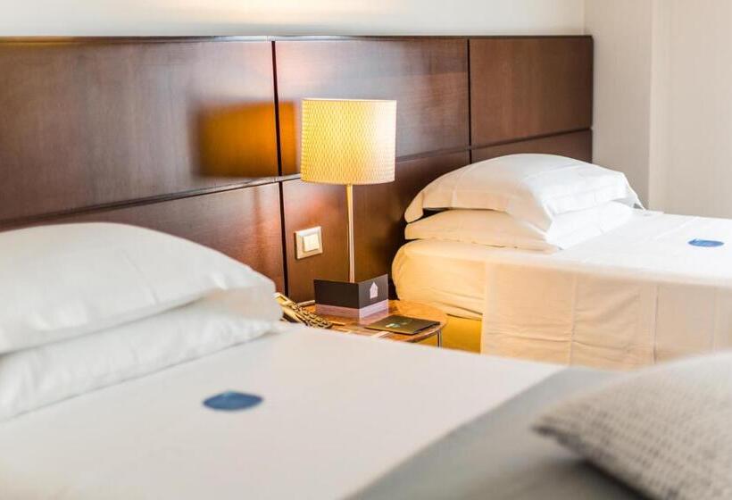 スタンダードルーム, Casali