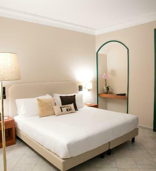 4인용 스탠다드 룸, Commercio