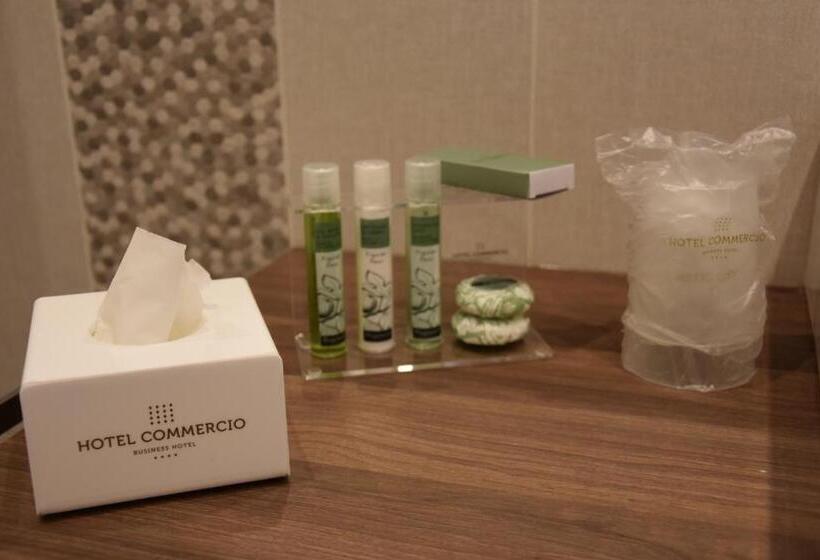 디럭스 룸 킹사이즈 침대, Commercio