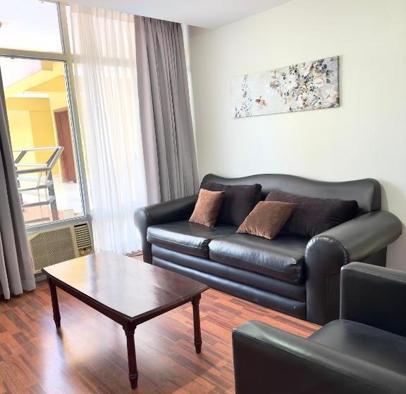 سوییت, Gran Hotel Paris