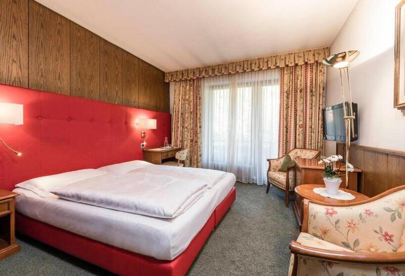 اتاق استاندارد, Gruner Baum