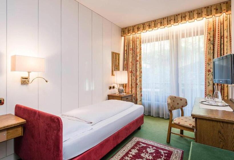 اتاق استاندارد یک نفره, Gruner Baum