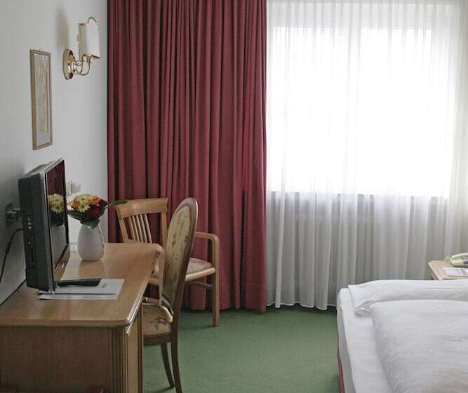 اتاق استاندارد یک نفره, Gruner Baum