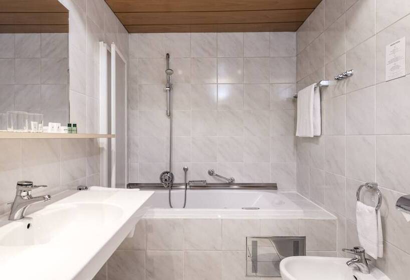 اتاق راحتی یک تخته, Gruner Baum