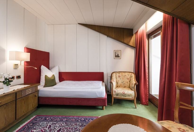 اتاق راحتی یک تخته, Gruner Baum