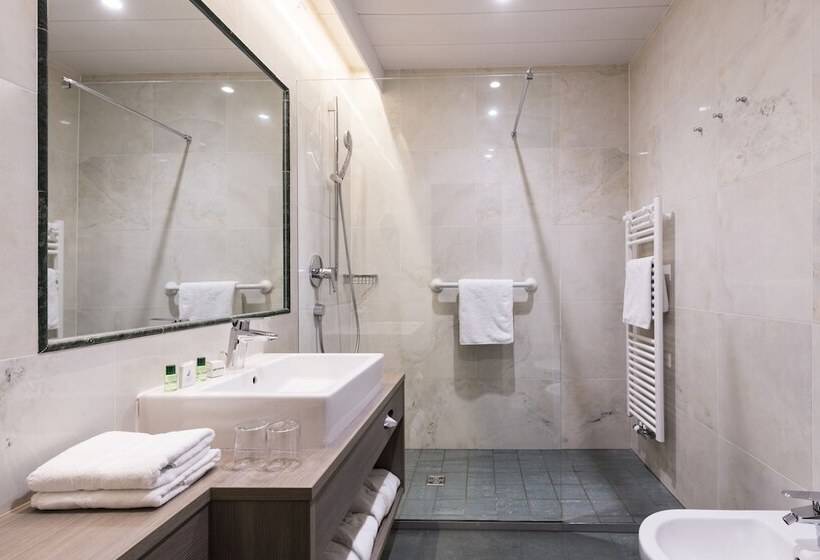 اتاق راحتی, Gruner Baum