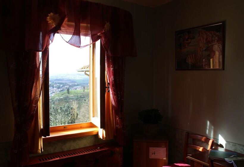 Номер Стандарт, La Pieve