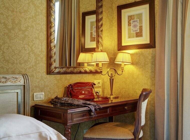 חדר דלוקס עם מרפסת, Mercure Catania Excelsior