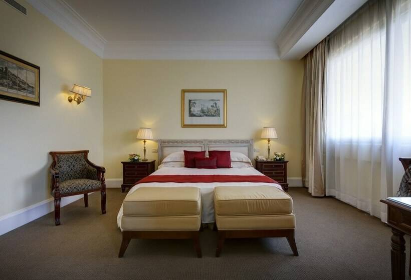 סוויטה עם מרפסת, Mercure Catania Excelsior