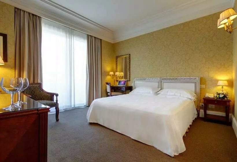 اتاق سوپریور با چشم‌انداز, Mercure Catania Excelsior
