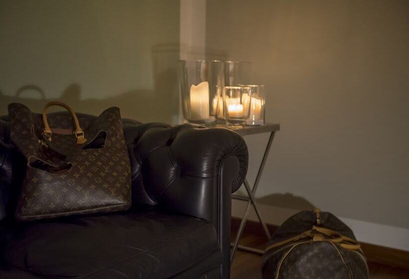 Полулюкс, Miramare