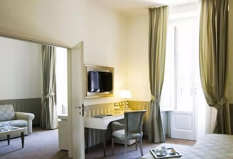 سوییت جونیور, Jr Hotels Oriente Bari