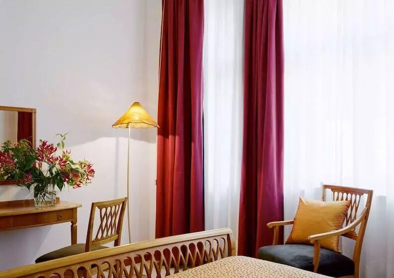 اتاق استاندارد, Parkhotel Laurin