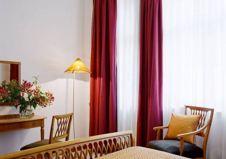 اتاق راحتی, Parkhotel Laurin