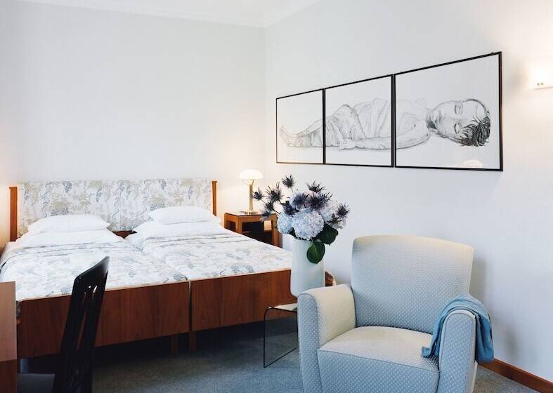 اتاق سوپریور, Parkhotel Laurin