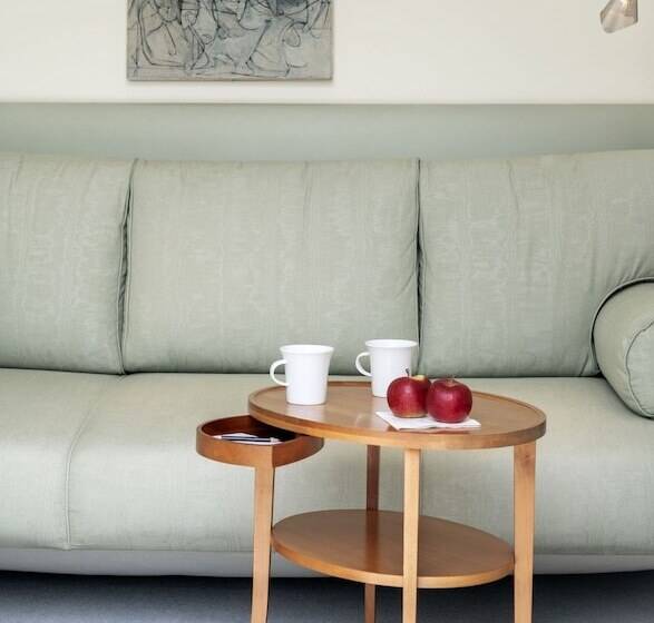 سوییت جونیور, Parkhotel Laurin