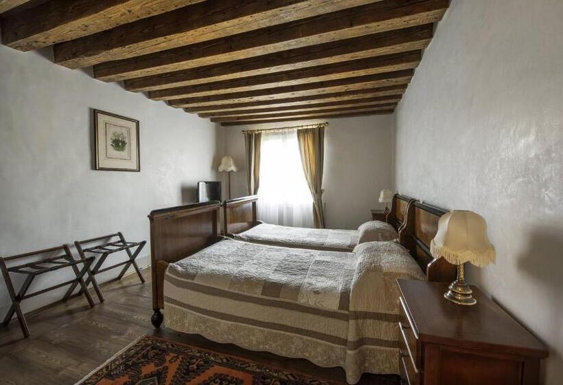 סוויטה משפחתית, Villa Cornér Della Regina