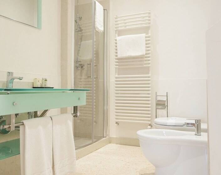 جناح جونيور ديلوكس, Villa Cornér Della Regina