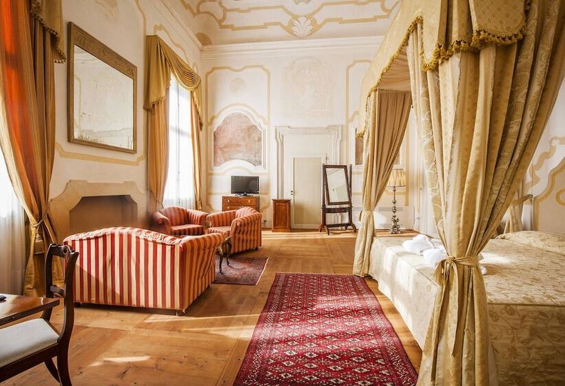 סוויטה נשיאותית, Villa Cornér Della Regina