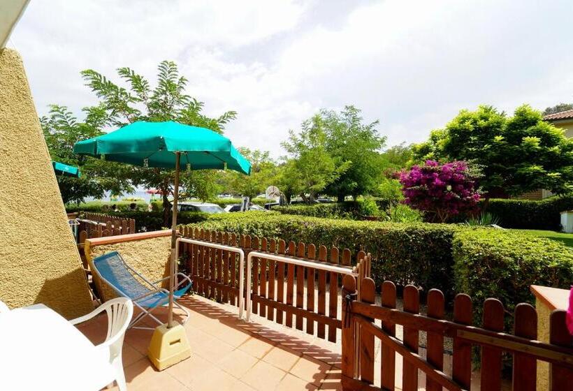 침실 2개 아파트, Residence Le Acacie