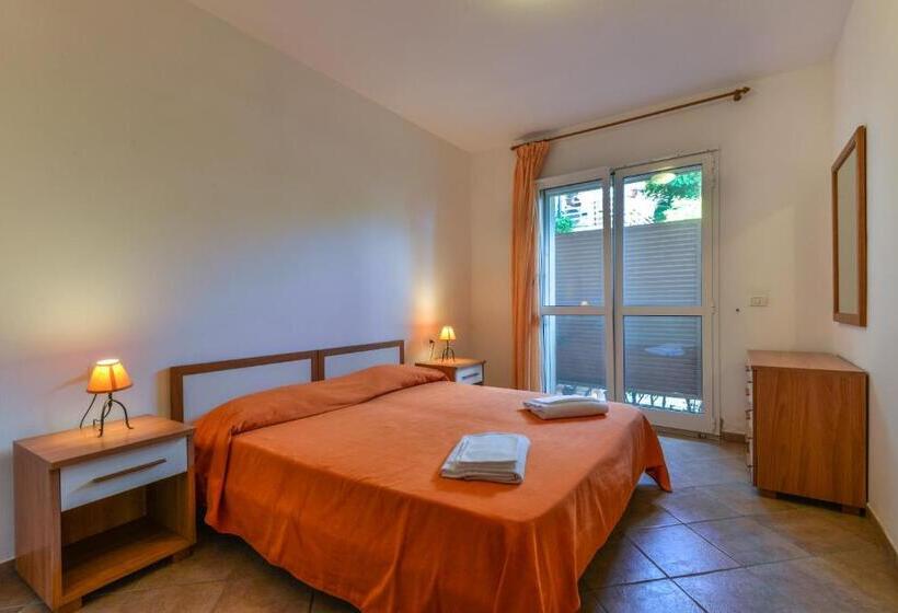 침실 2개 아파트, Residence Le Acacie