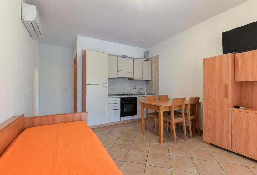 Апартаменты 2 Спальни, Residence Le Acacie